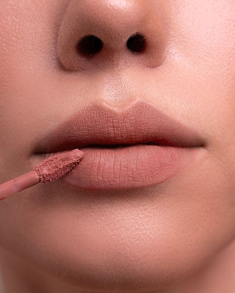 Оксамитова матова помада Zola Velour Lip Souffle №02 RoseWood , 4.2 мл 10610 фото